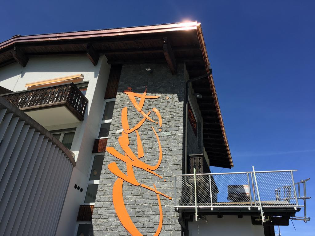 Hotel Restaurant Chesa Flims Zewnętrze zdjęcie