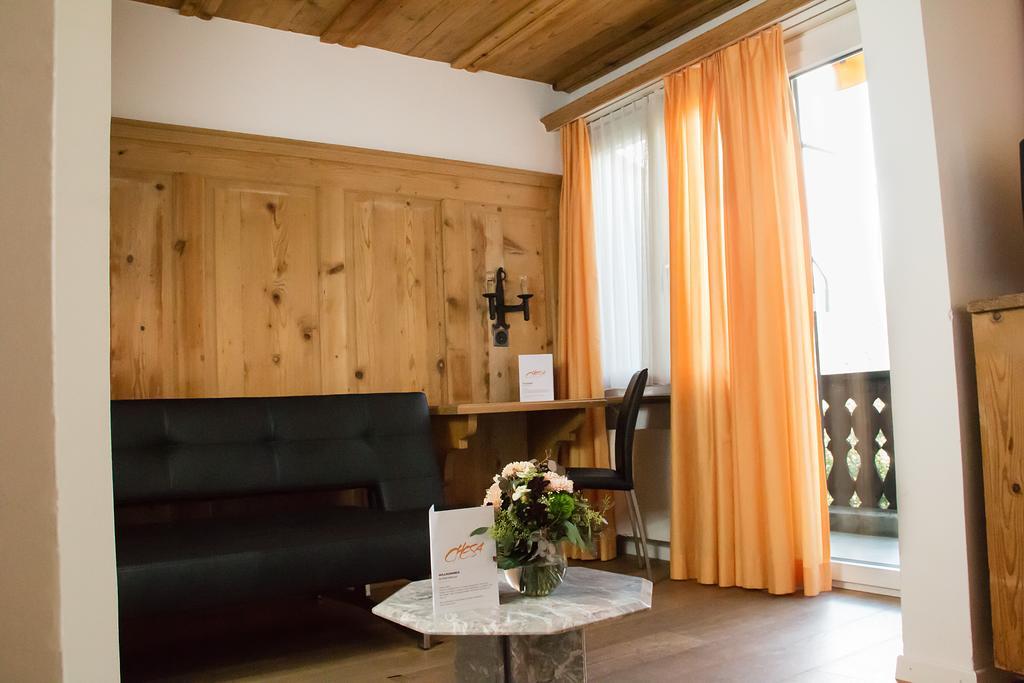 Hotel Restaurant Chesa Flims Zewnętrze zdjęcie